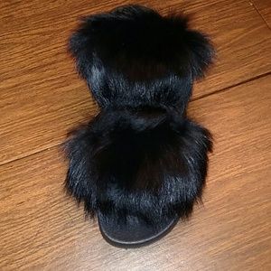 Fox Fur Slides